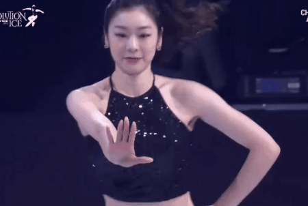 859EE09F-0E50-498B-9513-122DB9ACF3EE.gif : 김연아 스페인 아이스쇼